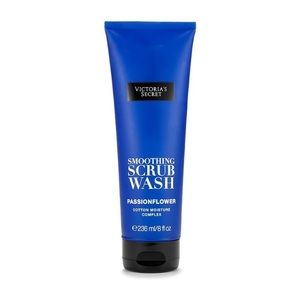 VS Limited Ed. Passionflower Smoothing Scrub Wash